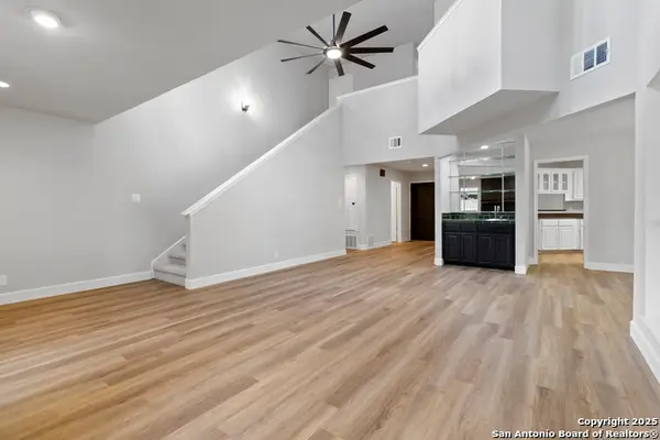 501 Thetford #501B, San Antonio, TX 78254