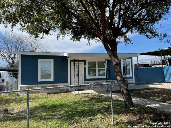 667 N San Eduardo, San Antonio, TX 78228