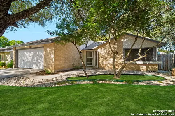 9419 Lands Point St, San Antonio, TX 78250