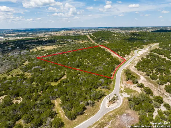 376 Dark Sky Path, Kerrville, TX 78028