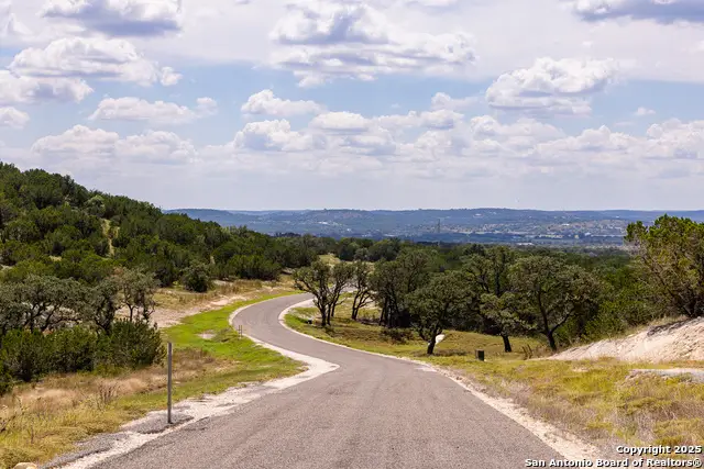 398 Dark Sky Path, Kerrville, TX 78028 - Image #2
