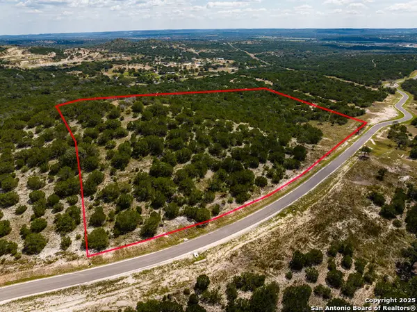 407 Dark Sky Path, Kerrville, TX 78028