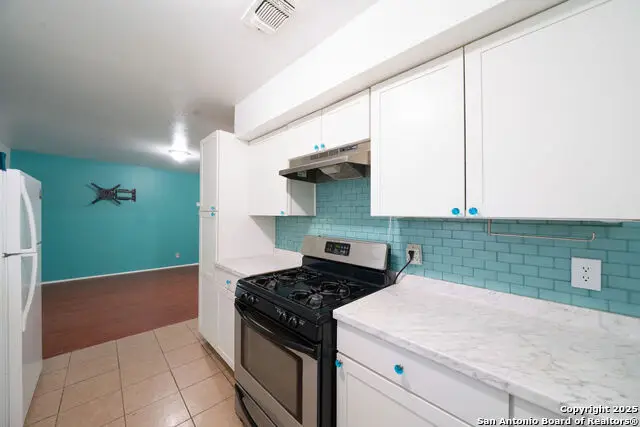 5135 Village Lawn, San Antonio, TX 78218 - Image #1