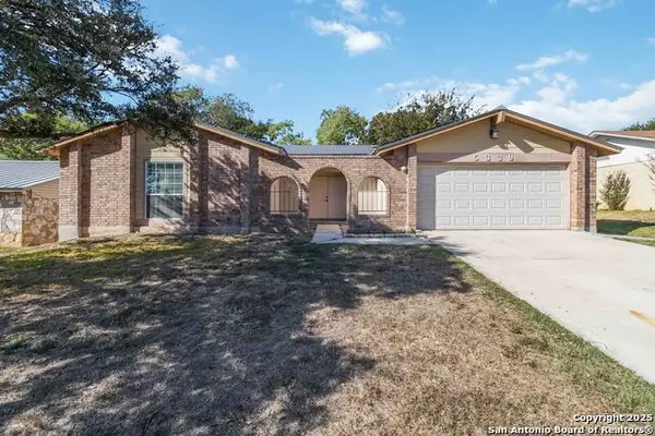 5339 Vista Glen, San Antonio, TX 78247