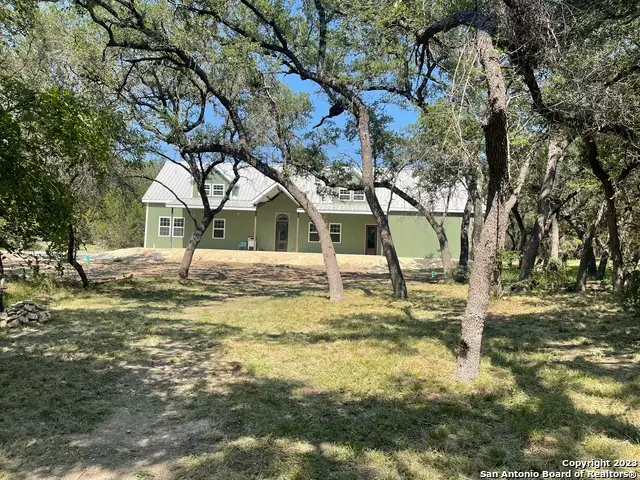 792 Alamo Beach Rd, Pipe Creek, TX 78063 - Image #2