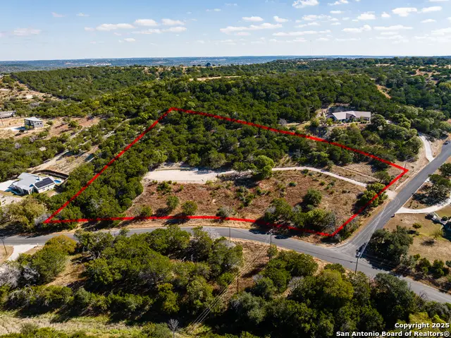 902 N Saddlewood Blvd, Kerrville, TX 78028 - Image #1