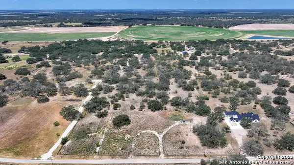 461 Blossom, Poteet, TX 78065