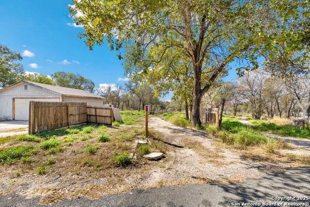 22936 Crystal Water, Elmendorf, TX 78112 - Image #2