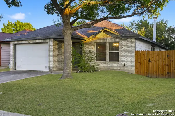 9855 Foxmoor Creek, San Antonio, TX 78245