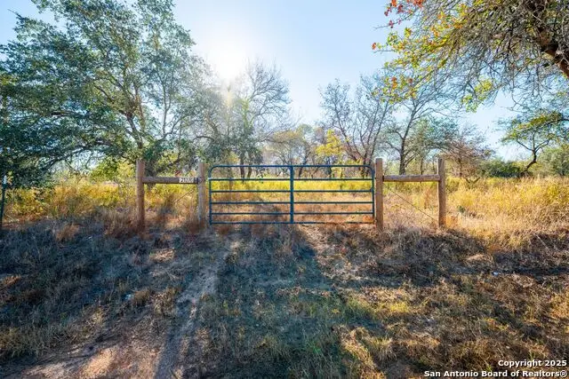 21270 Priest Rd, Elmendorf, TX 78112 - Image #3