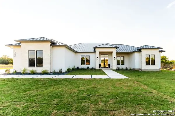 1202 Cielo Rio Dr, Pipe Creek, TX 78063