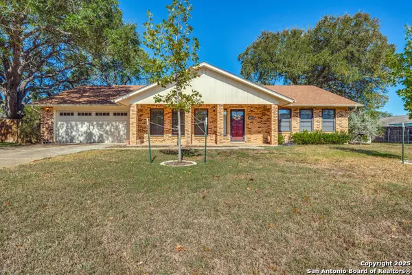 1746 Willow Creek, Seguin, TX 78155