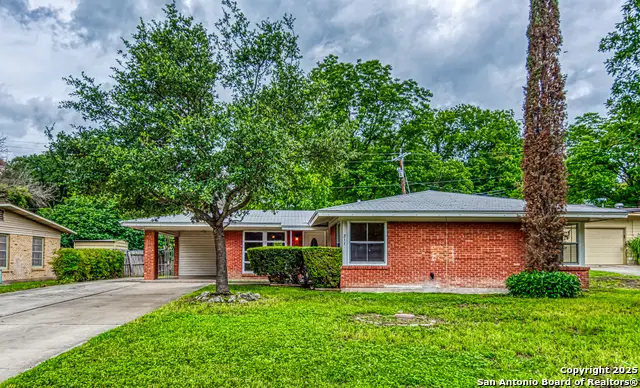 211 Green Meadow, San Antonio, TX 78213 - Image #3