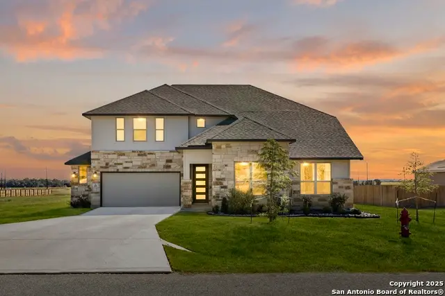 109 Willow Oak, Floresville, TX 78114 - Image #1