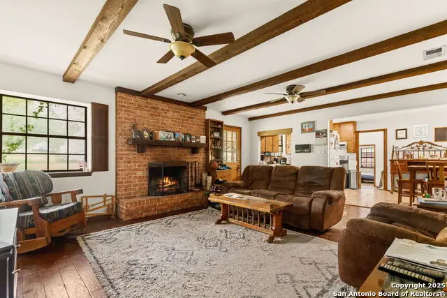 517 Oakwood, New Braunfels, TX 78130 - Image #3