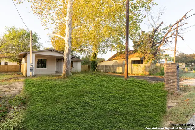 8170 6th, Somerset, TX 78069 - Image #3