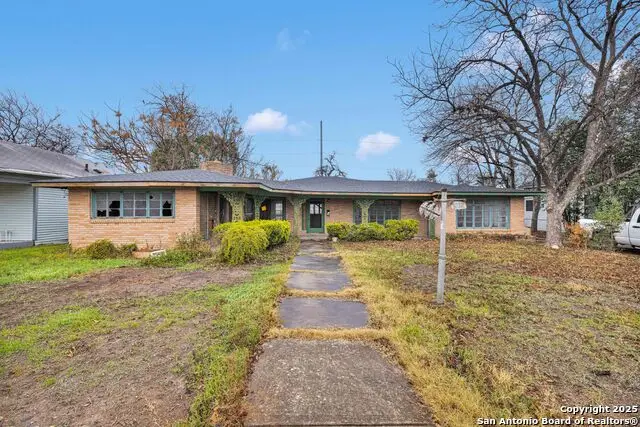 315 Blue Bonnet St, San Antonio, TX 78202 - Image #1