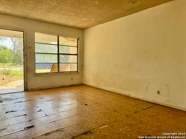 607 Dorie St, San Antonio, TX 78220 - Image #1