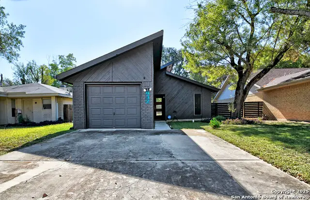 937 Sundance, New Braunfels, TX 78130 - Image #2