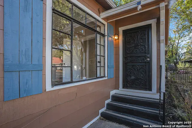 2114 Lee Hall, San Antonio, TX 78201 - Image #3