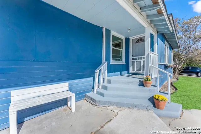 139 Belfast, San Antonio, TX 78209 - Image #2