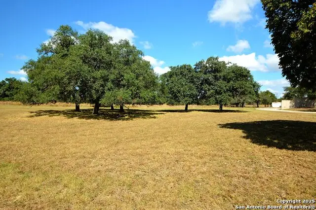 936 Saddle Club Dr, Kerrville, TX 78028 - Image #2