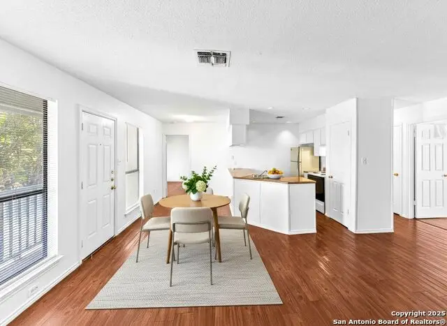 7568 Windsor Oaks, San Antonio, TX 78239 - Image #3