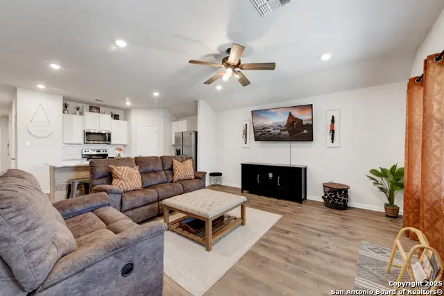 380 Huntsman Way, New Braunfels, TX 78130 - Image #3