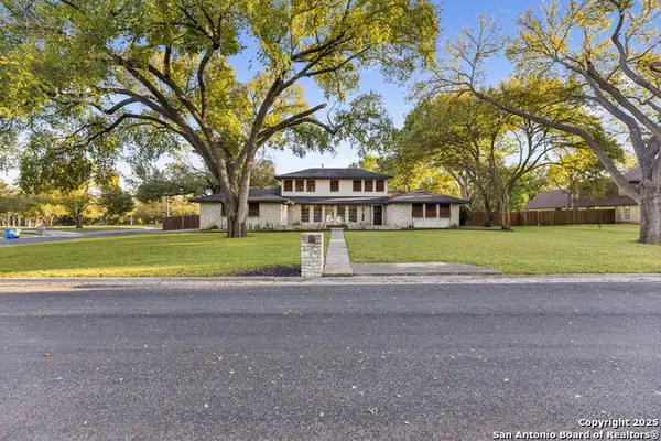 1939 Wayside, Seguin, TX 78155