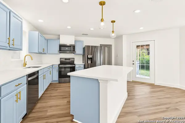 1687 Fir Circle, Schertz, TX 78154