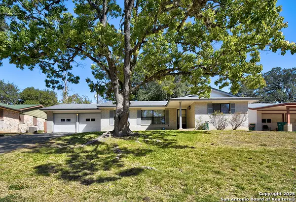 323 Shin Oak, Live Oak, TX 78233