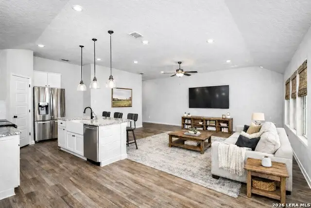 1117 Amber Lake, Seguin, TX 78155 - #1