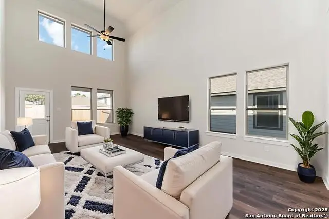 8922 Hazel Birch, Elmendorf, TX 78112 - Image #3