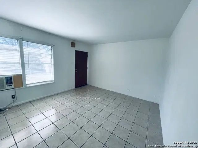 4915 Benham, San Antonio, TX 78220 - Image #2