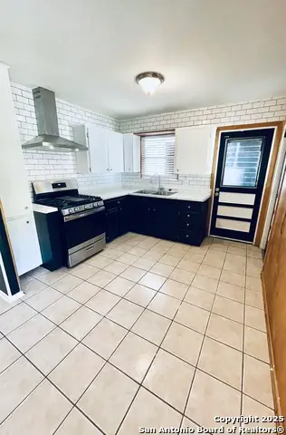 4915 Benham, San Antonio, TX 78220 - Image #3