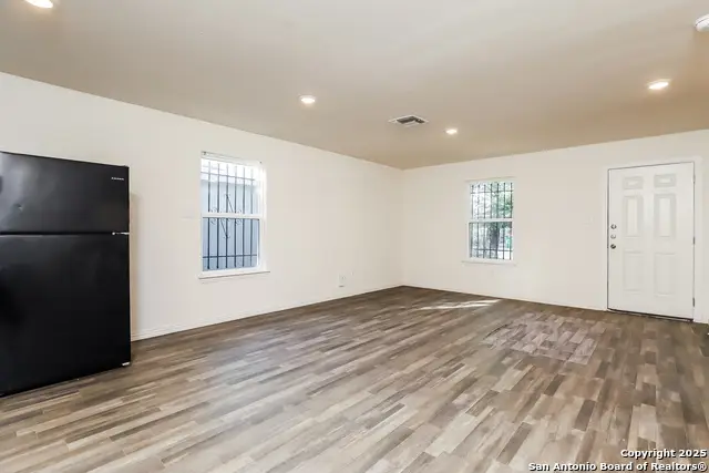 126 San Ignacio, San Antonio, TX 78237 - Image #3