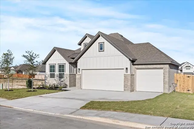 3715 Moru Oak Drive, Seguin, TX 78155 - Image #2