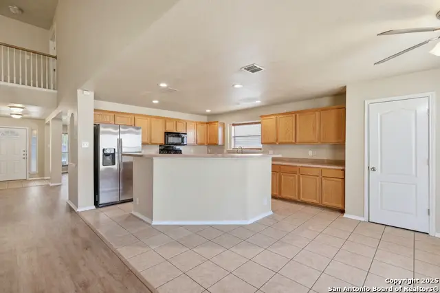 9619 Justice, Converse, TX 78109 - Image #2