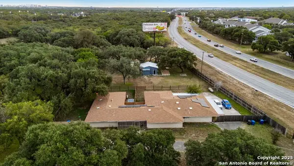 8390 N Verde, San Antonio, TX 78240