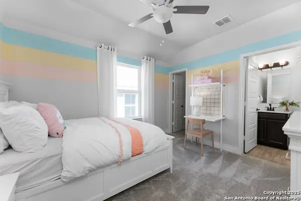 4036 Paddock Trail, Seguin, TX 78155