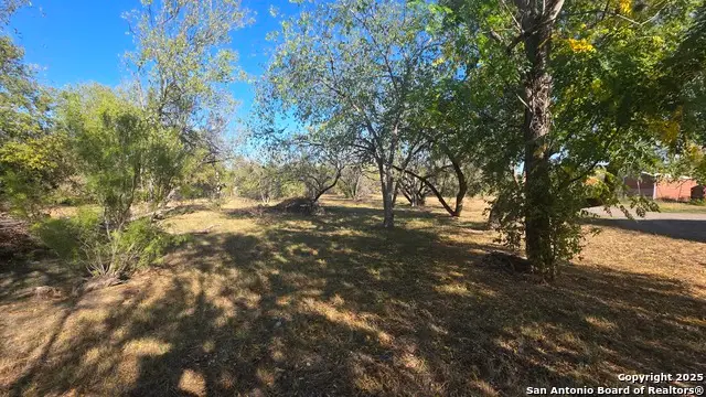 754 SW 39th, San Antonio, TX 78237 - Image #2