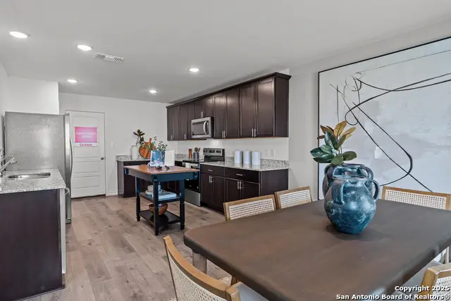 8261 Smithers Avenue, San Antonio, TX 78252 - Image #3