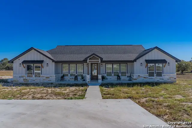 732 Lake Valley, La Vernia, TX 78121 - Image #1
