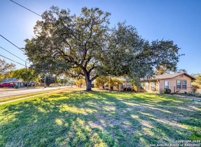 703 E Nueces, Crystal City, TX 78839 - Image #1