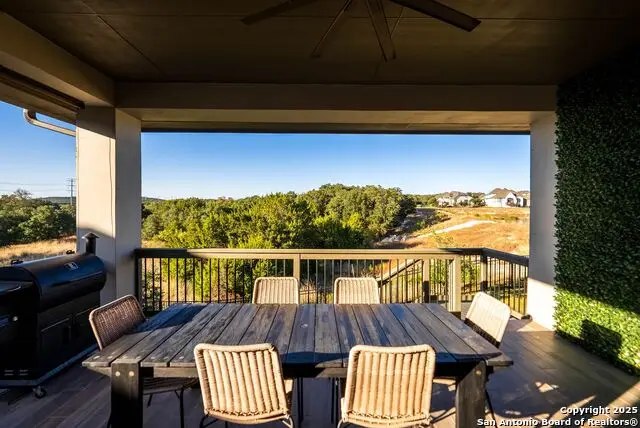 306 Navarro, Boerne, TX 78006 - Image #2