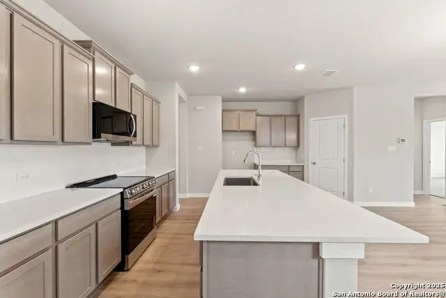 739 Langston, New Braunfels, TX 78130 - Image #1