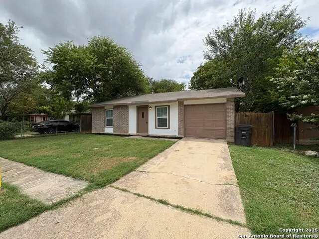 911 Walnut Park, San Antonio, TX 78227 - Image #2
