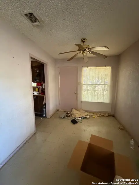 3942 Spear, San Antonio, TX 78237 - Image #3