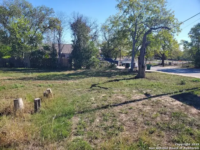1807 & 1811 Burleson, San Antonio, TX 78202 - Image #2