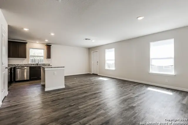 227 Lopez, Seguin, TX 78155 - Image #3